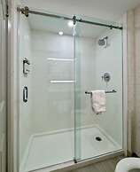 Holiday Inn Express & Suites Brampton by IHG