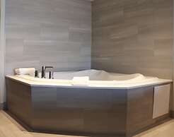 Holiday Inn Express & Suites Brampton by IHG