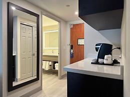 Holiday Inn Express & Suites Brampton by IHG