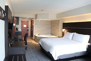 Holiday Inn Express & Suites Brampton by IHG