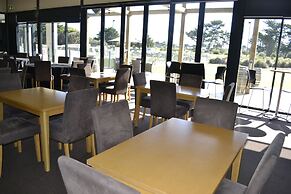 Barwon Heads Resort at 13th Beach