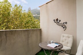 The Originals Access, Hostellerie des Pins