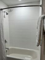 Norland Inn and Suites Roseau
