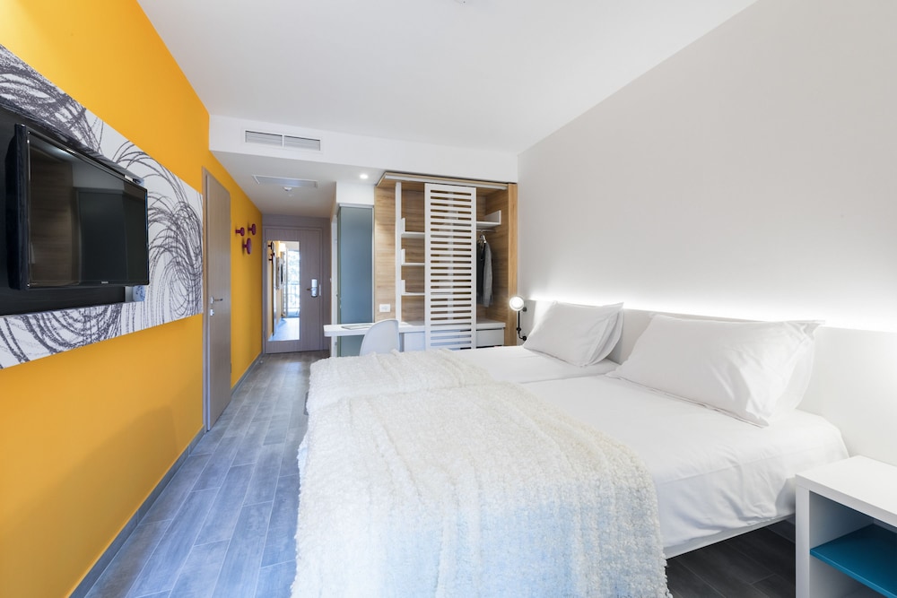 Pharos Hvar Bayhill Hotel
