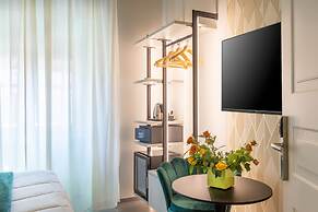 Morpheus Rooms