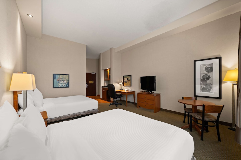 Best Western Plus Orangeville Inn & Suites