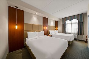 Best Western Plus Orangeville Inn & Suites