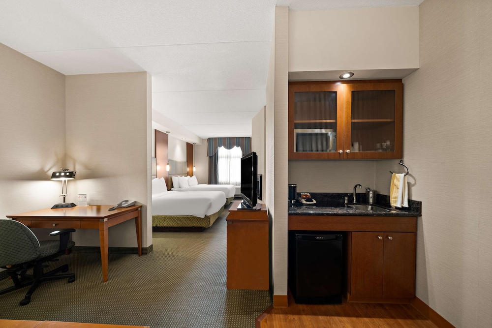 Best Western Plus Orangeville Inn & Suites