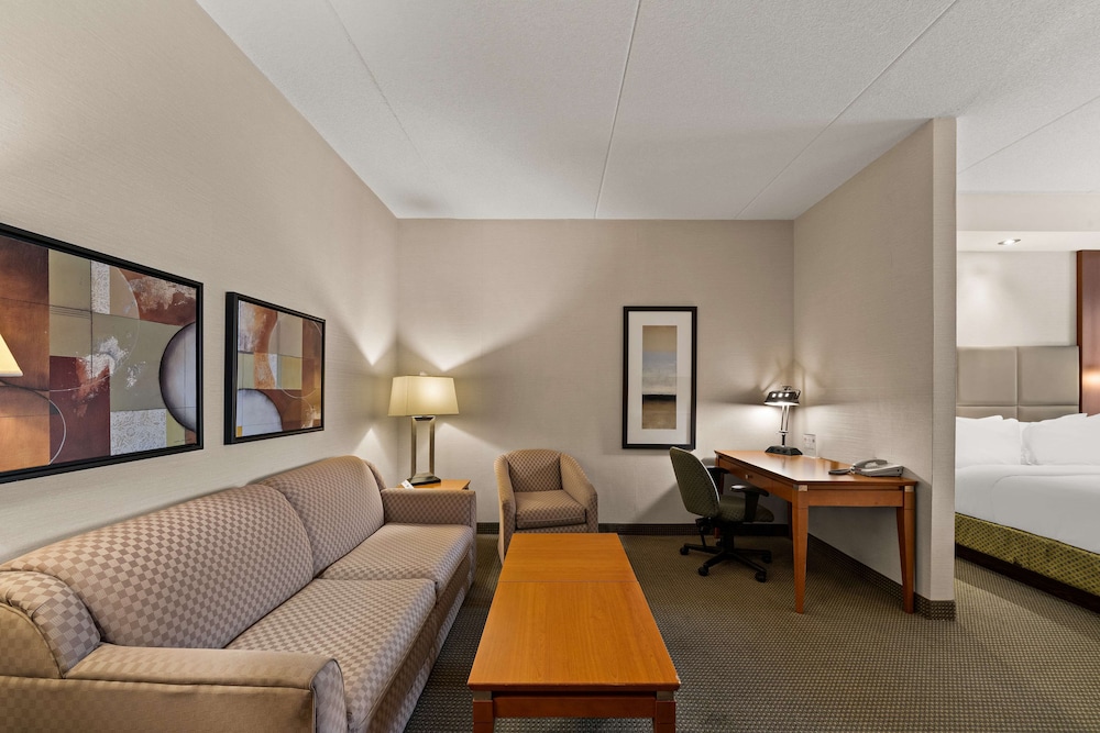 Best Western Plus Orangeville Inn & Suites