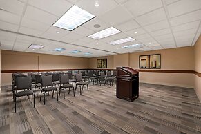 Best Western Plus Orangeville Inn & Suites