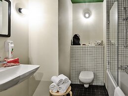 ibis Styles Lyon Meyzieu Arena Stadium