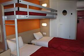 Hotel Première Classe Saint Quentin En Yvelines - Elancourt
