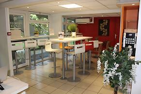 Hotel Première Classe Saint Quentin En Yvelines - Elancourt