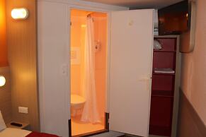 Hotel Première Classe Saint Quentin En Yvelines - Elancourt