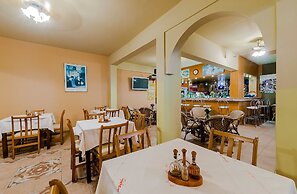 Esmeralda Hotel
