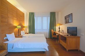 Rembrandt Hotel