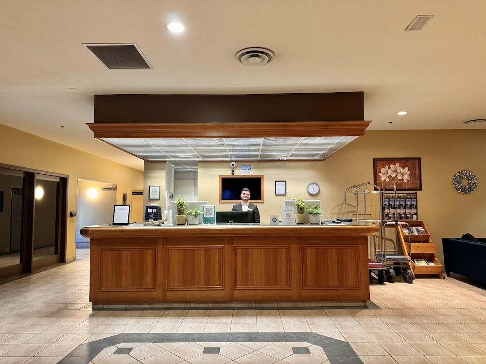 Divya Sutra Plaza and Conference Centre, Vernon, BC