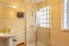 St Athans Hotel