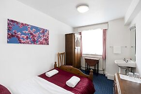 St Athans Hotel