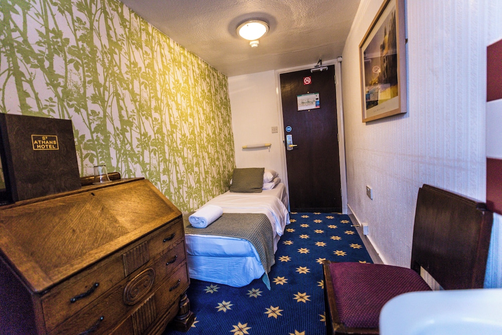St Athans Hotel