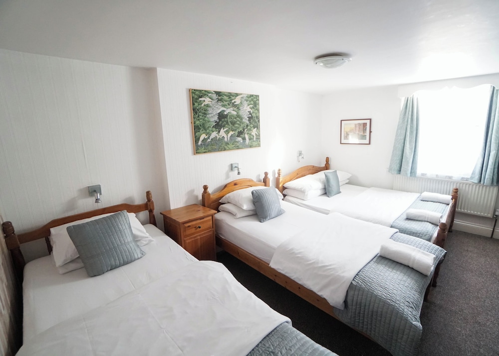 St Athans Hotel