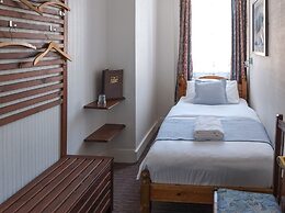 St Athans Hotel