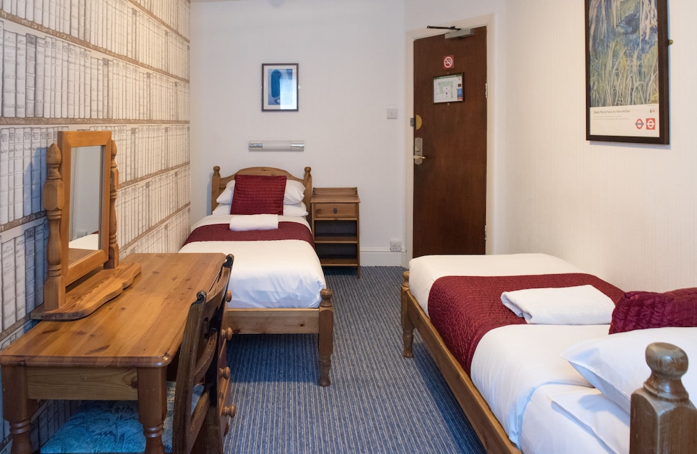 St Athans Hotel