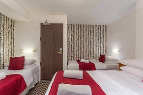 St Athans Hotel