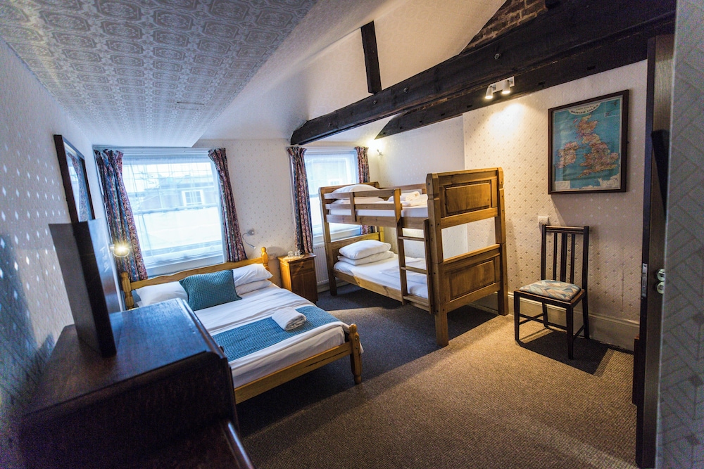 St Athans Hotel