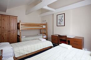 St Athans Hotel
