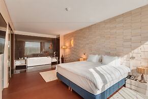 DoubleTree by Hilton Cluj – City Plaza