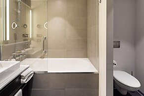 DoubleTree by Hilton Cluj – City Plaza