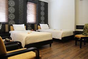 Orchid Hotel