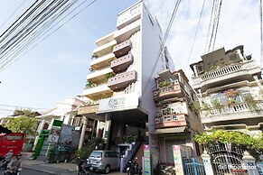 Orchid Hotel