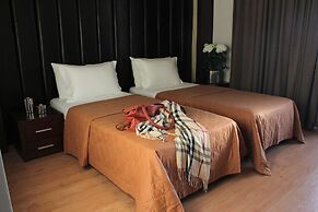 Galaxy Art Hotel