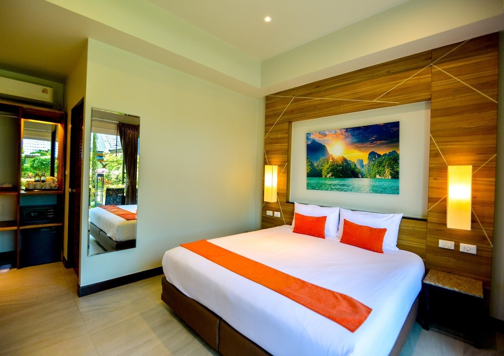 Phuket Airport Hotel
