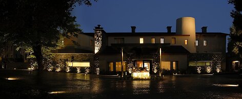 El Casco Art Hotel