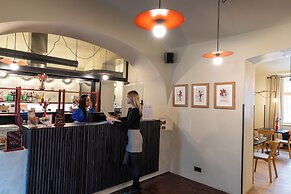 Sir Toby's Midtown - Hostel