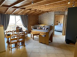 Logis Hôtel Les Autanes & Spa