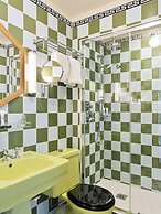 Hôtel Les Deux Gares & Spa