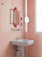 Hôtel Les Deux Gares & Spa