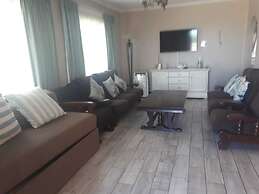 Bluewater Beachfront Guesthouse