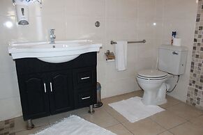 Bluewater Beachfront Guesthouse