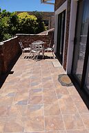 Bluewater Beachfront Guesthouse