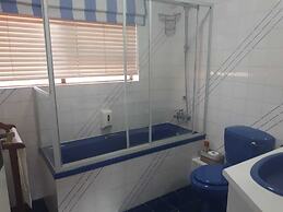 Bluewater Beachfront Guesthouse