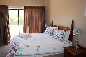 Bluewater Beachfront Guesthouse