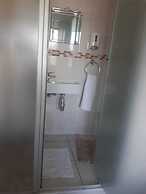 Bluewater Beachfront Guesthouse