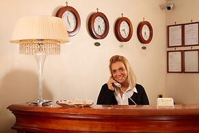 Serena Hotel