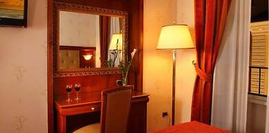 Serena Hotel