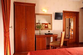Serena Hotel
